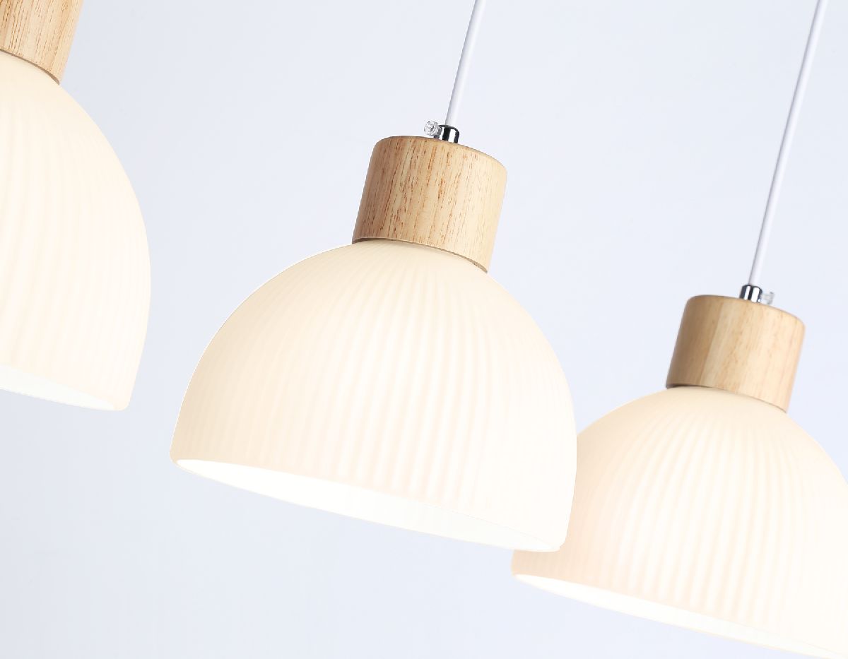 Подвесной светильник Ambrella Light Traditional TR83135