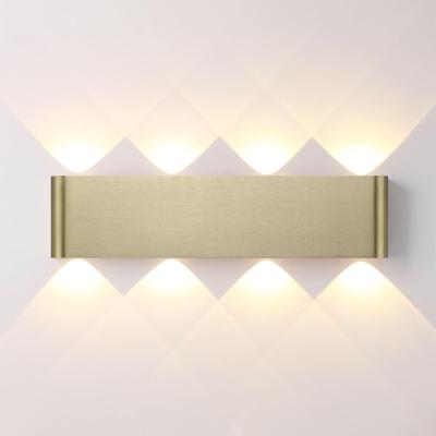 Настенный светильник Odeon Light Hightech Magnum 7107/8WL