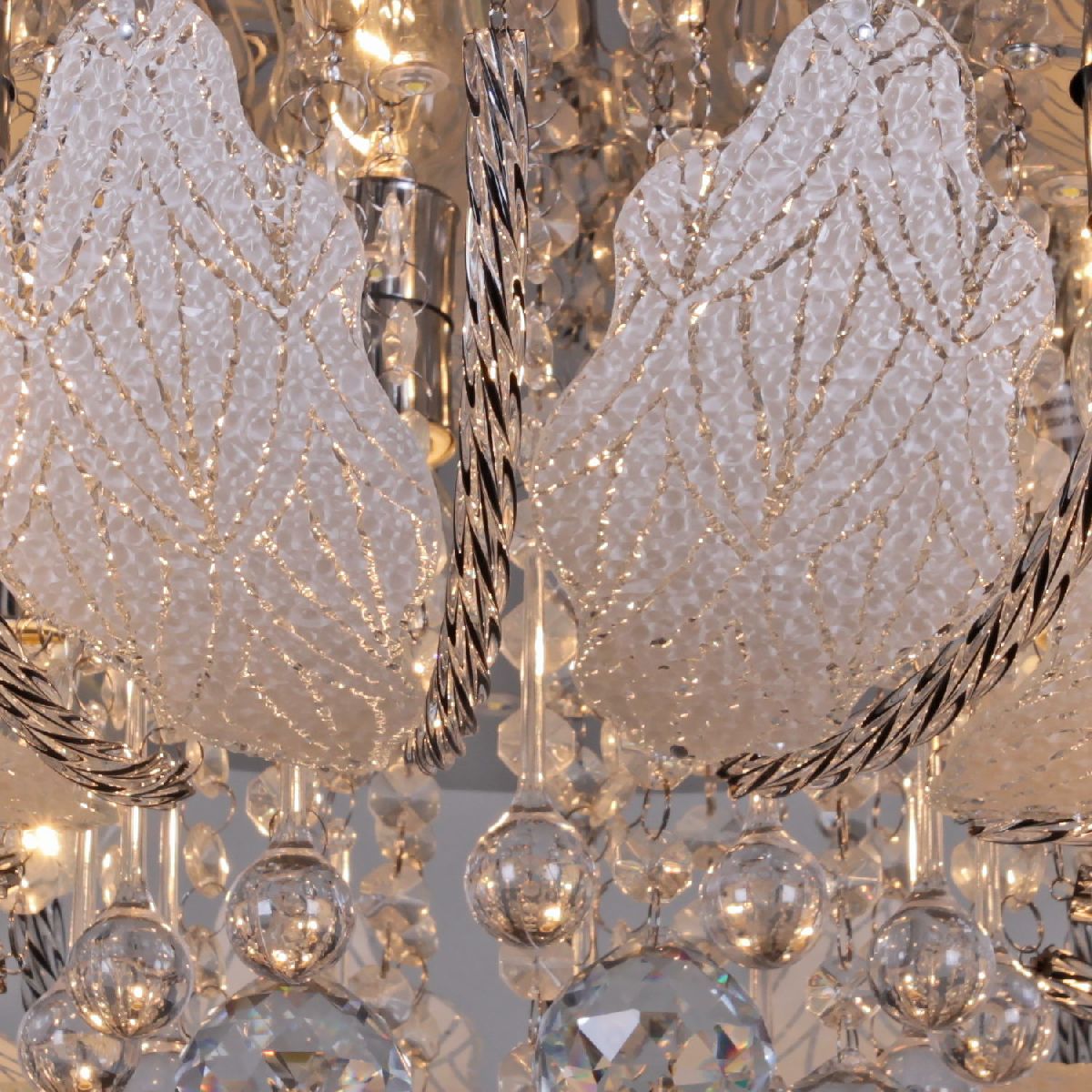 Потолочная люстра Reluce 55820-0.3-05