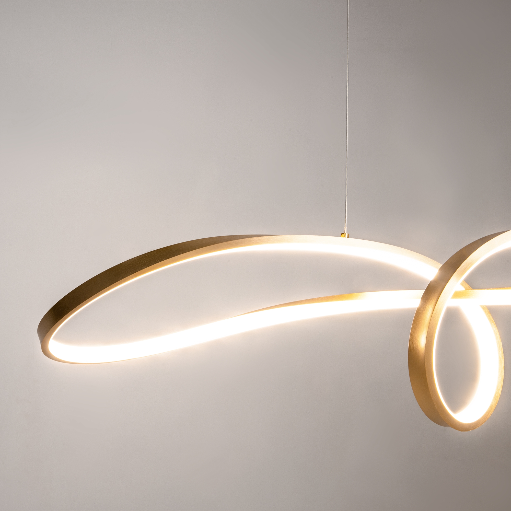 Подвесной светильник Maytoni Curve MOD156PL-L52G4K