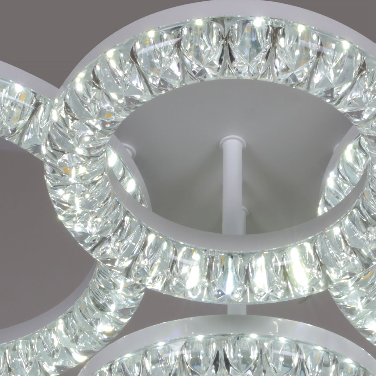 Потолочный светильник Reluce 19847-0.3-04D WH