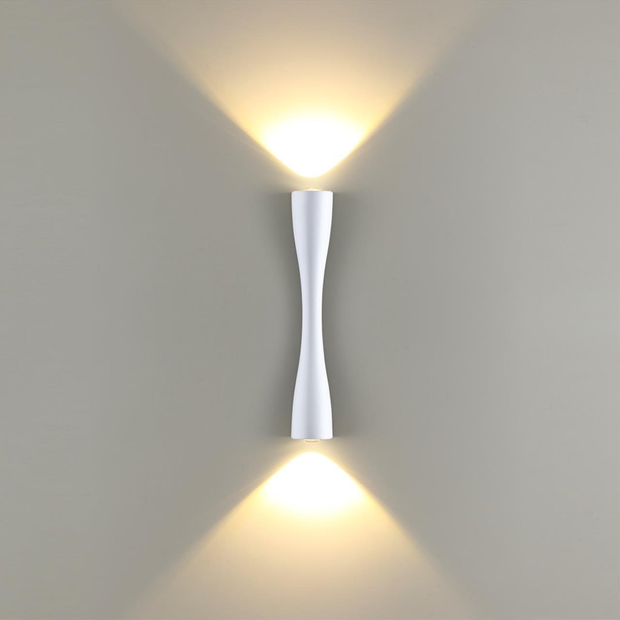 Настенный светодиодный светильник Odeon Light Hightech Anika 4290/10WL