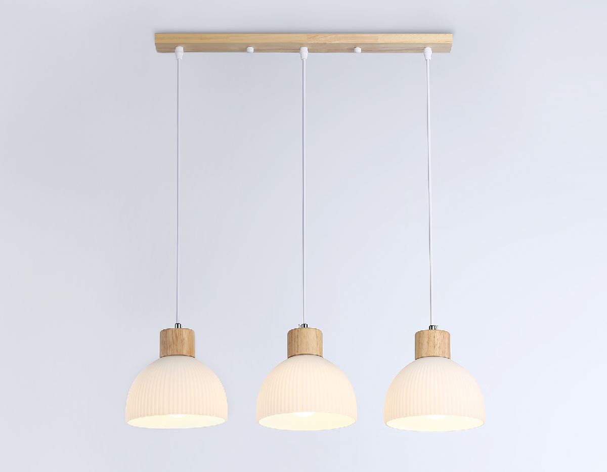 Подвесной светильник Ambrella Light Traditional TR83135