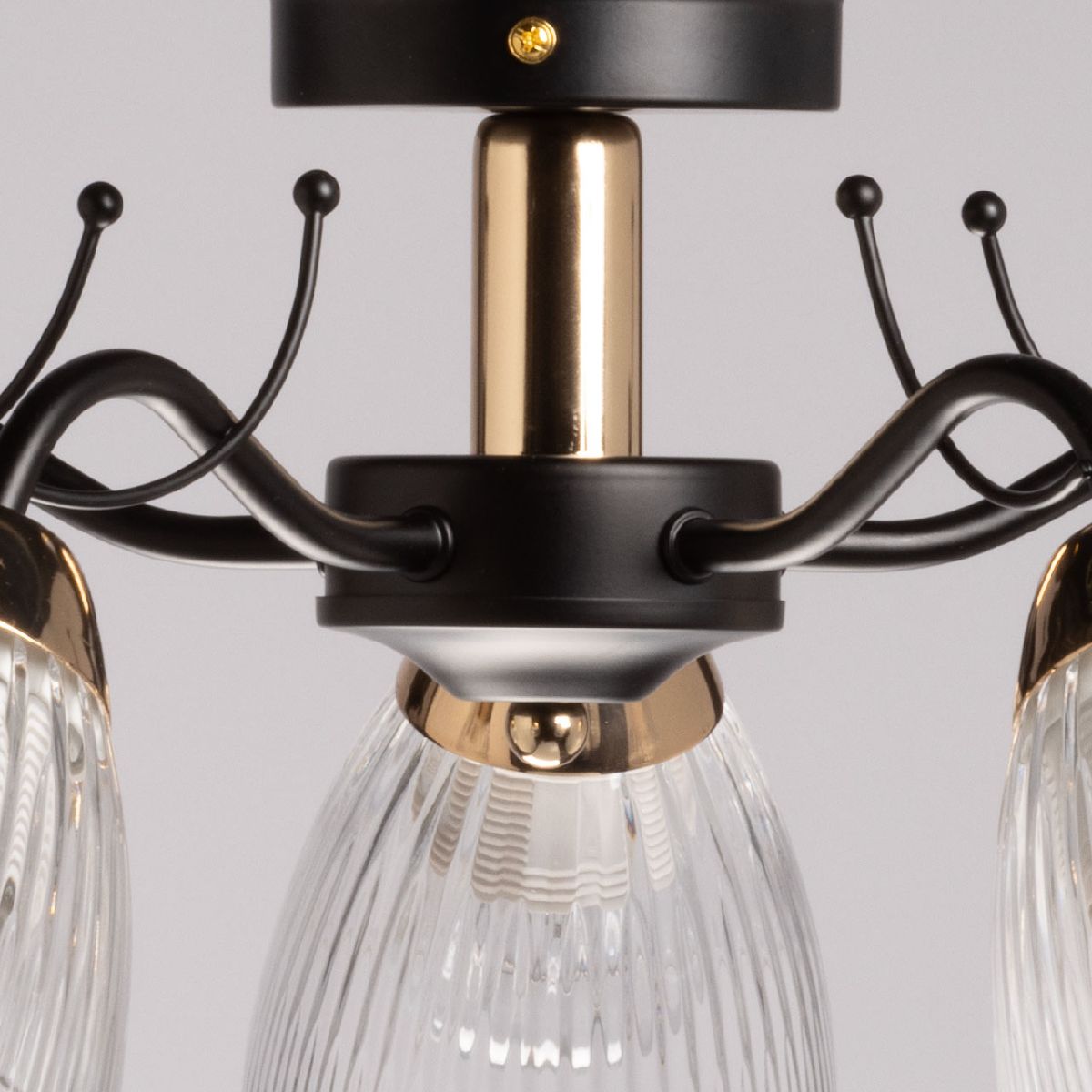 Потолочная люстра De Markt Альфа 324019505