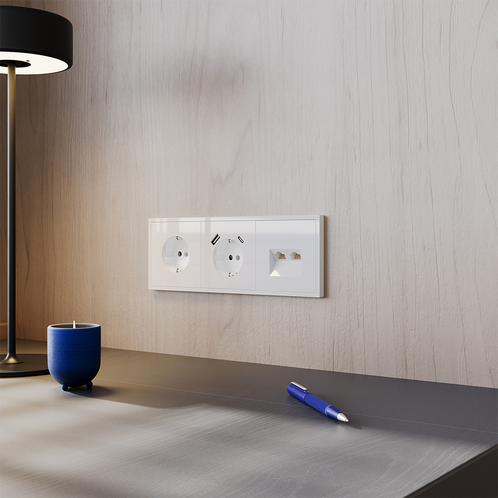 Розетка компьютерная двойная Voltum S70 VLS060201