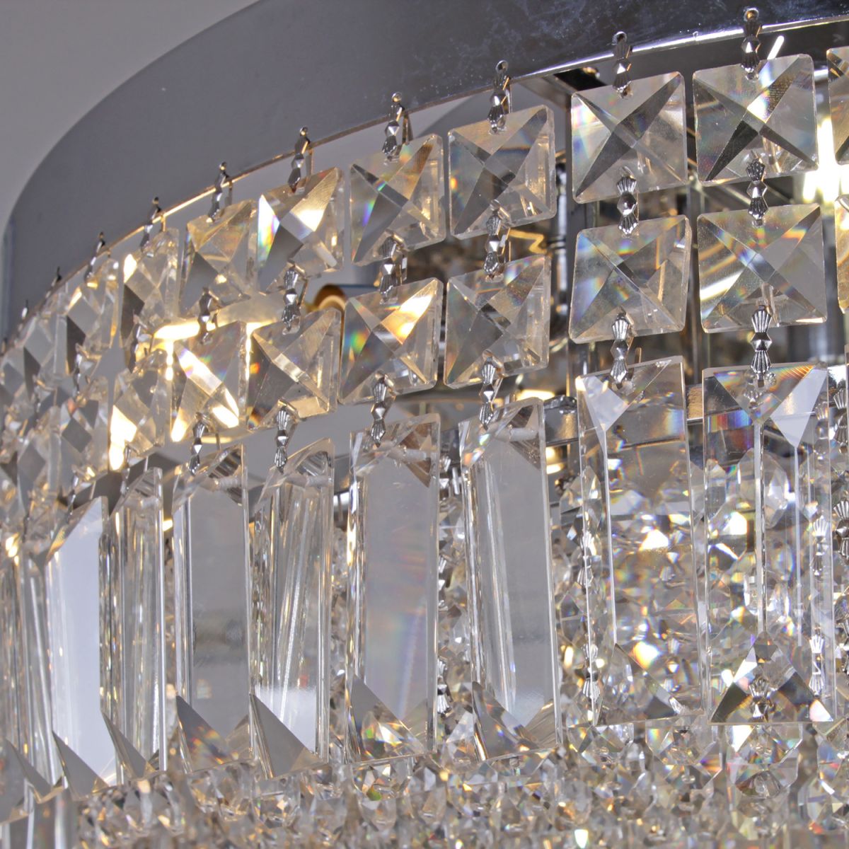 Потолочная люстра Reluce 09370-0.3-600