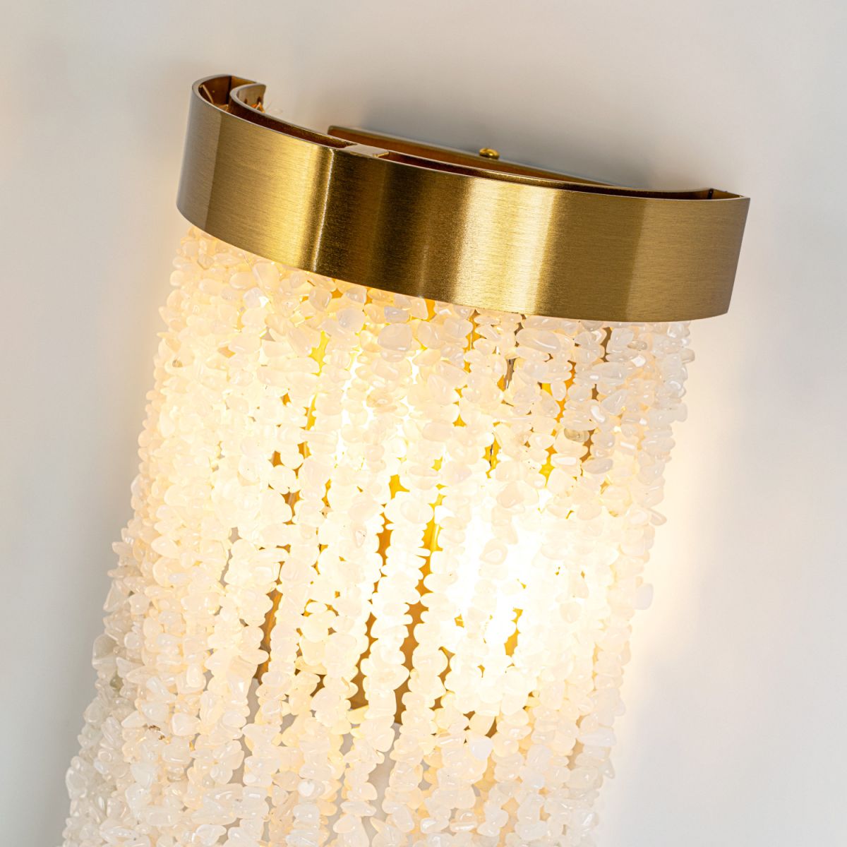 Настенный светильник Modestyle MS.2441.400 BS-WH