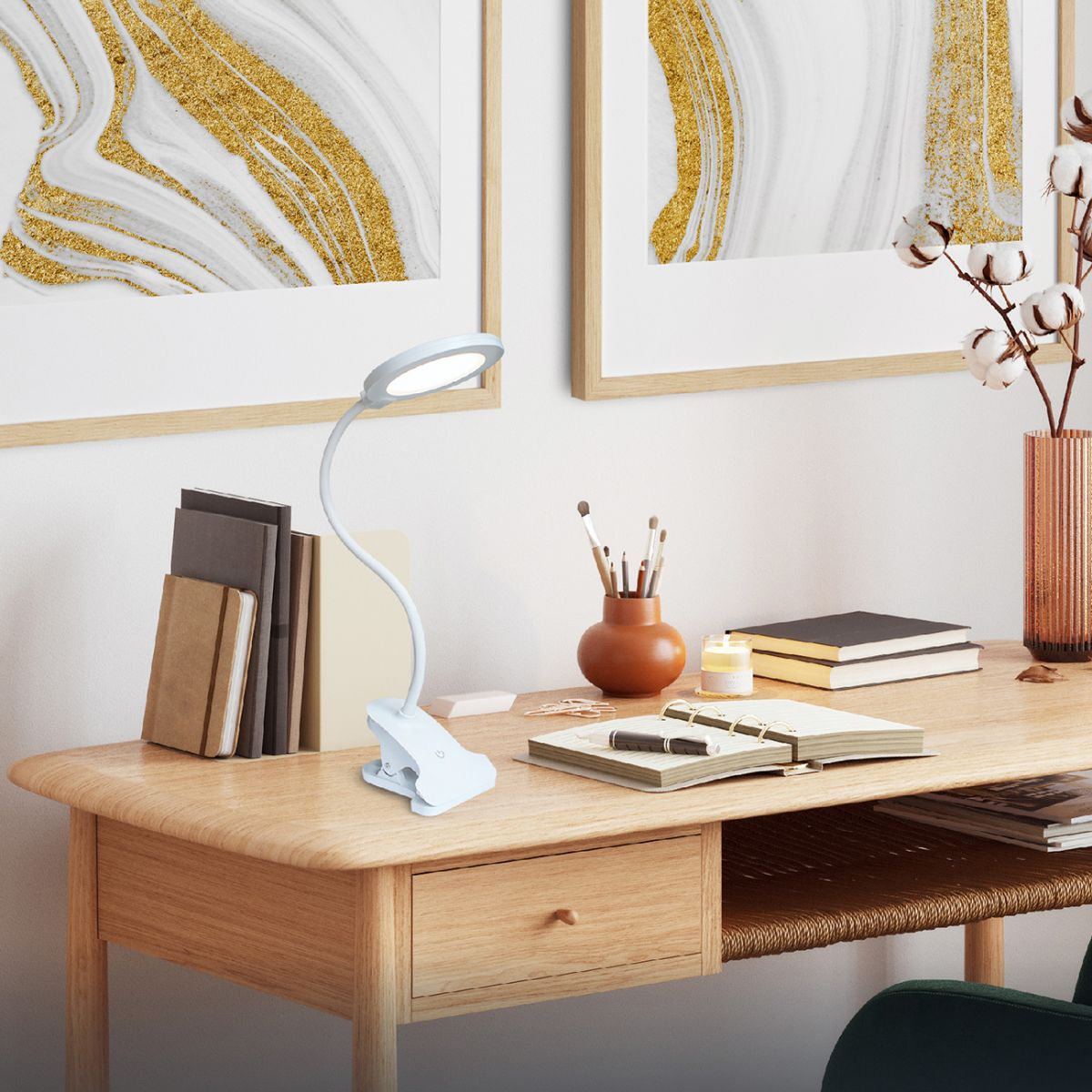 Настольная лампа Escada Miranda 10245/1LED