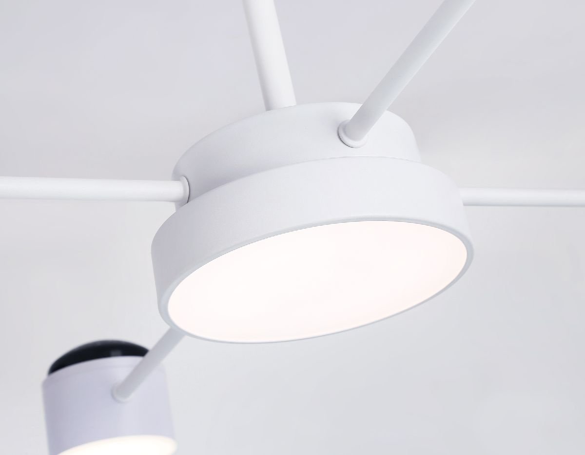Люстра на штанге Ambrella Light LineTech FL51631