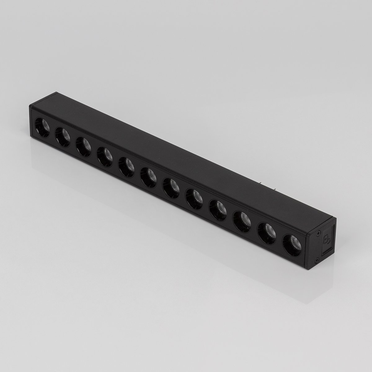 Трековый светильник SWG PRO DL-SLIM-DRBL-12-CCT 022080