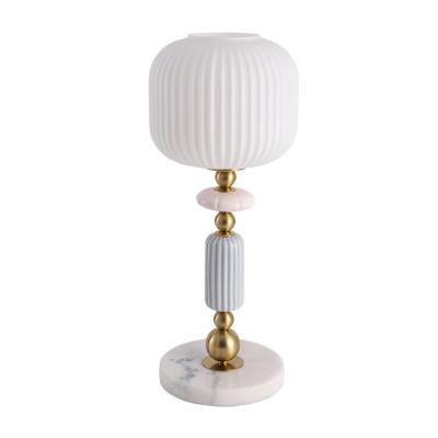 Настольная лампа Lumion Moderni Alegra 8334/1T