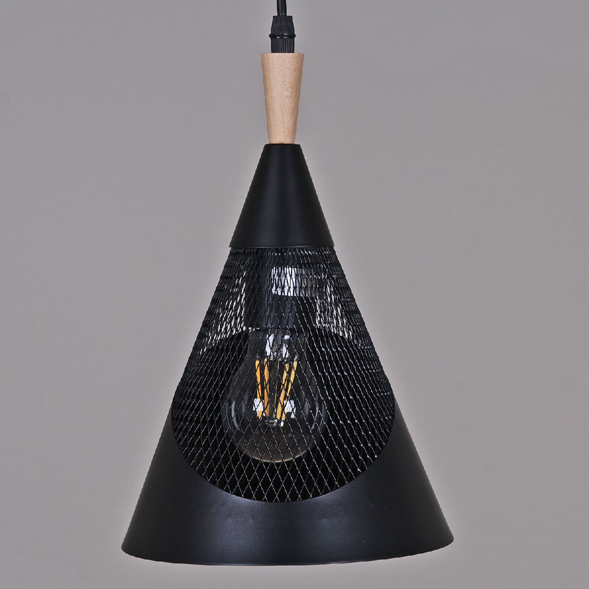Подвесной светильник Reluce 03250-3.9-01 BK+WOOD