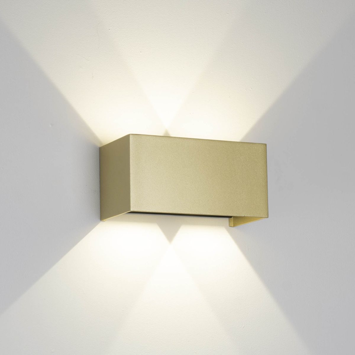 Настенный светильник Mantra Davos 9227