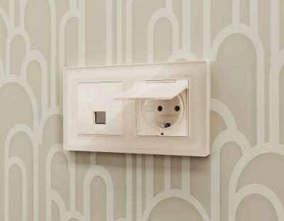 Комплект механизма компьютерной розетки RJ-45 экранированной с автоматической защитной шторкой Alfa Бежевый глянец Quant Ambrella Volt MA312005 (AP3120, VM185)