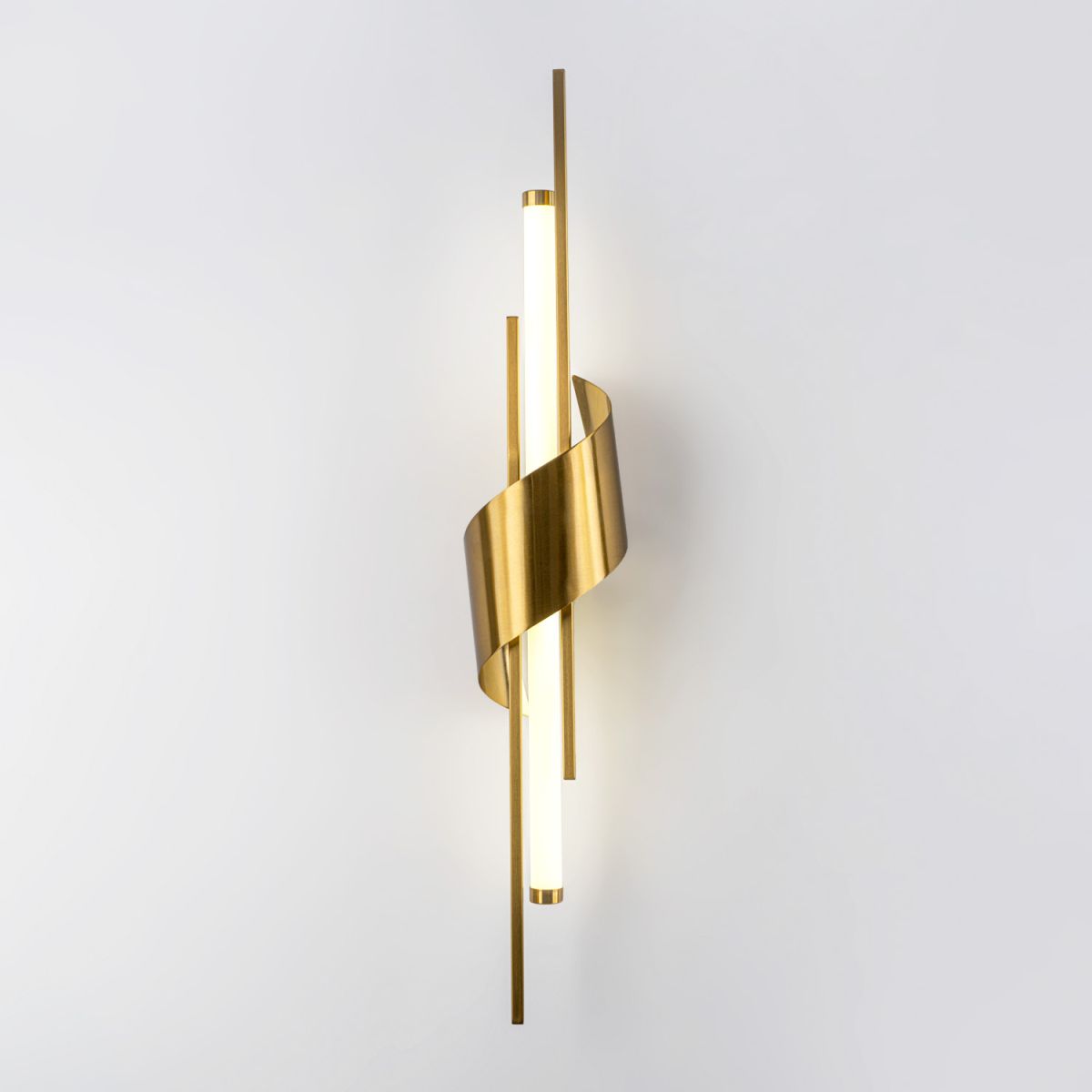 Настенный светильник Modelux ML.729.590 BS