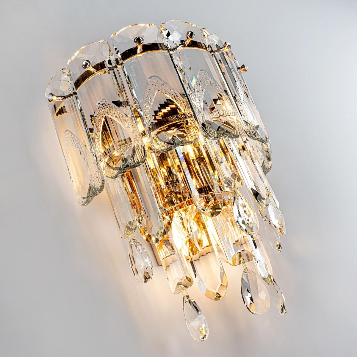 Настенный светильник Modelux ML.7220.320 GD