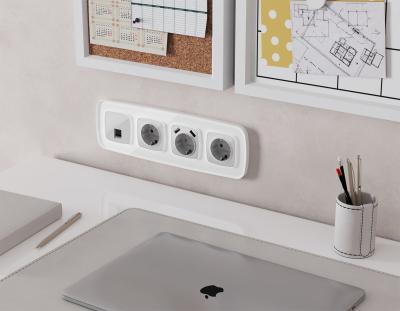 Комплект механизма компьютерной розетки Ambrella Volt RJ-45 (8P8C) CAT6A экранированной с автоматической защитной шторкой OMEGA MO412005 Серебро глянец QUANT (OP4120, VM185)