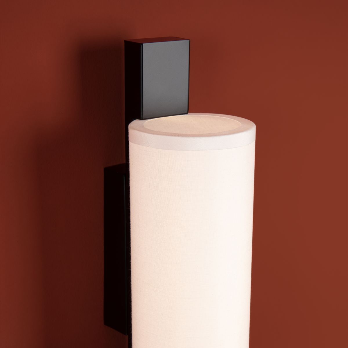 Настенный светильник Freya Even FR5625WL-L10B