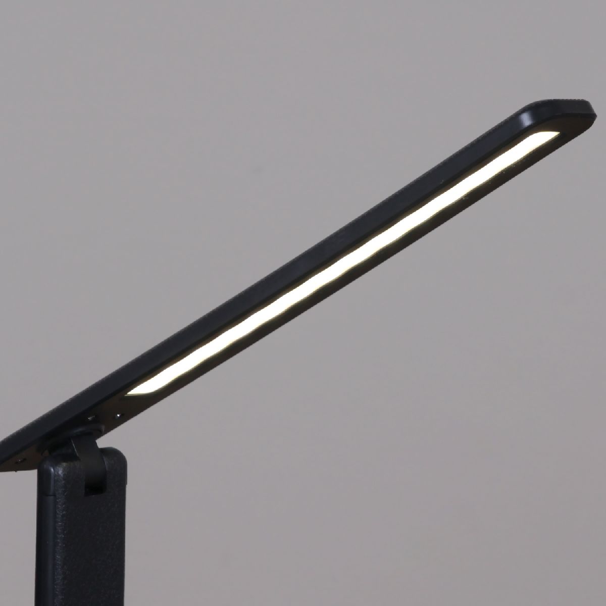 Настольная лампа Reluce 00867-0.7-01 BK