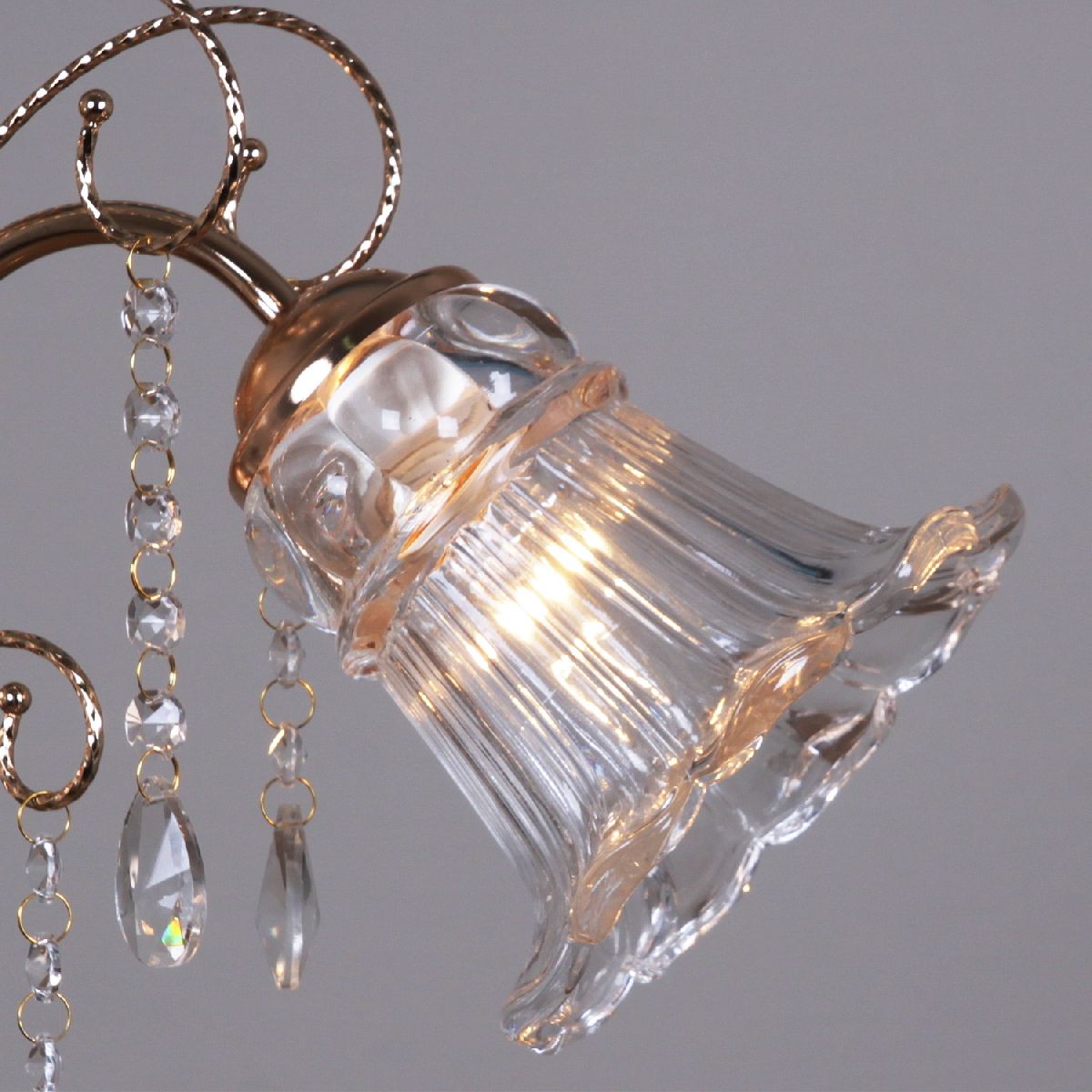 Подвесная люстра Reluce 02348-0.4-03 FGD+CL