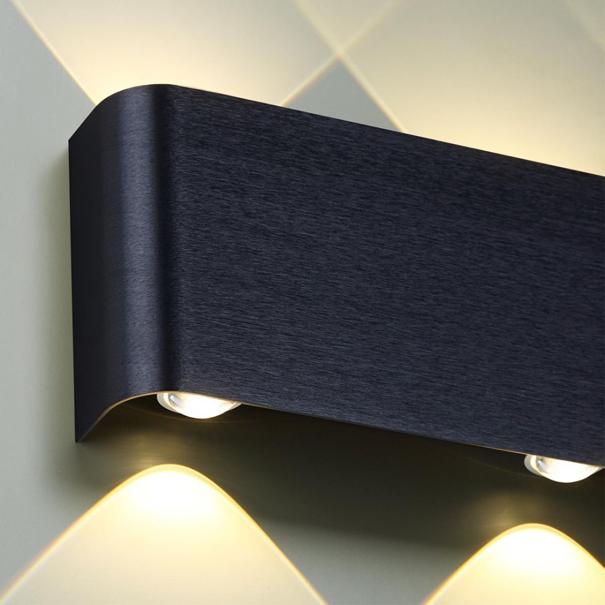 Настенный светильник Odeon Light Hightech Magnum 7191/4WL