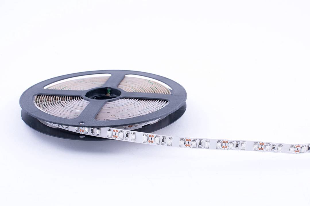 Светодиодная лента SWG SWG3120-12-9.6-Y-M 009246