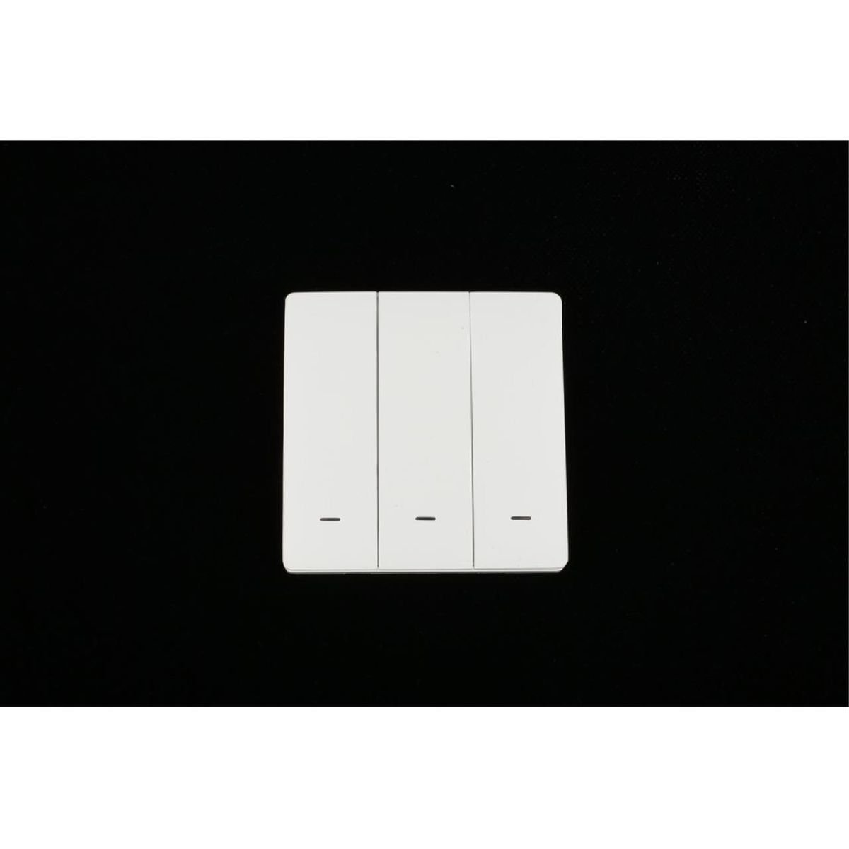 Выключатель трехклавишный Aployt Magnetic track 220 APL.0190.00.03