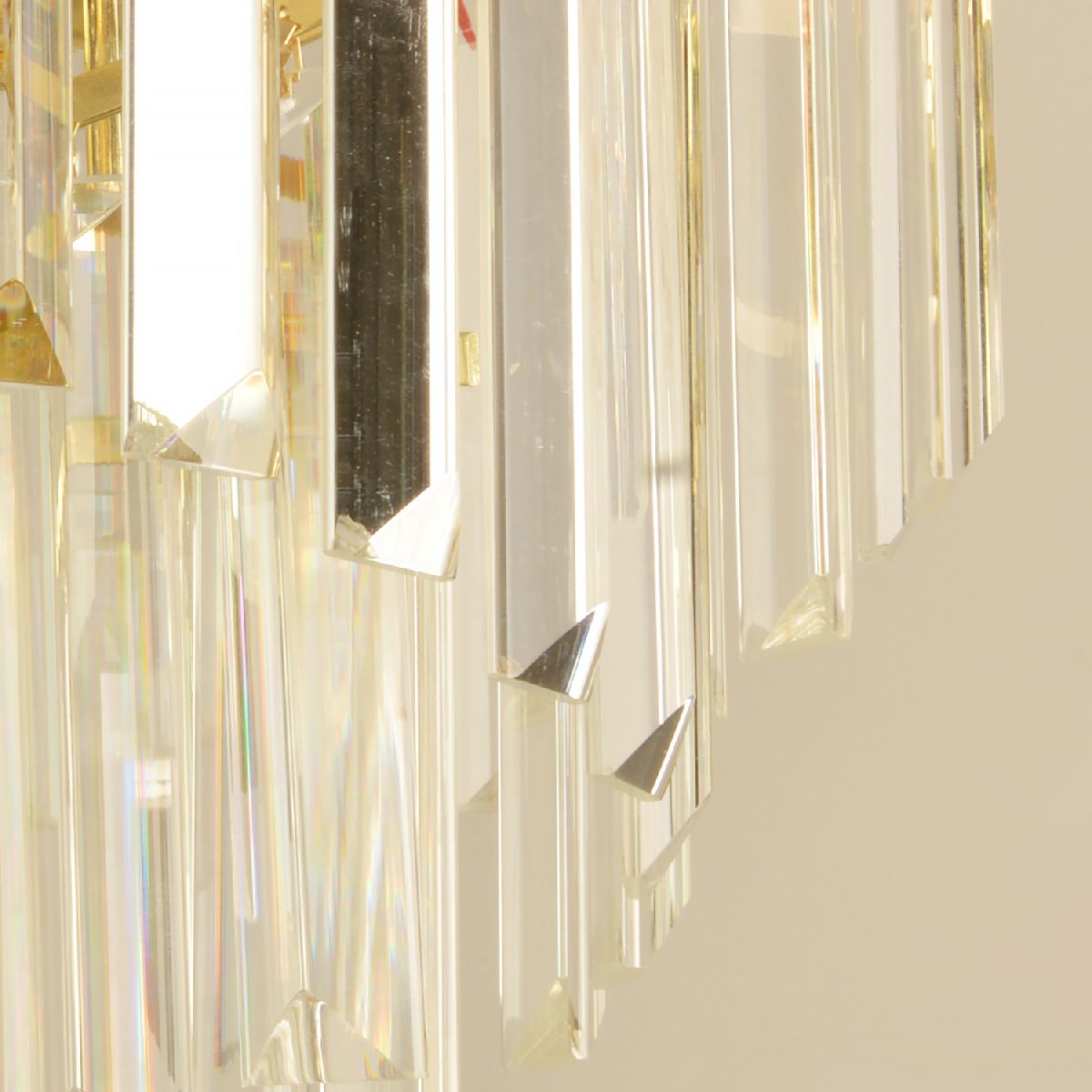 Подвесная люстра Reluce 02414-0.4-10 G