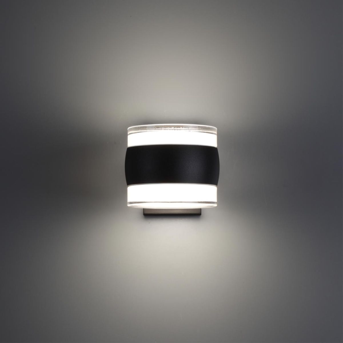 Уличный настенный светильник с переключателем цв. температуры Novotech Street Estima 359720